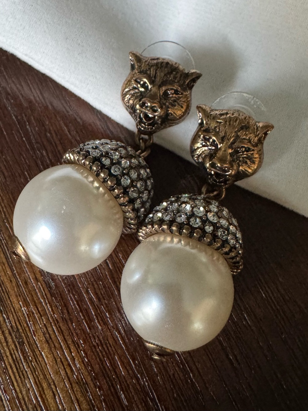 Vintage-Style Cat Head Faux Pearl Rhinestone Statement Earrings
